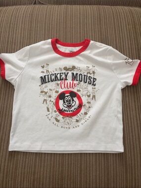 Disney White & Red Mickey Mouse Club Short Sleeve Tee